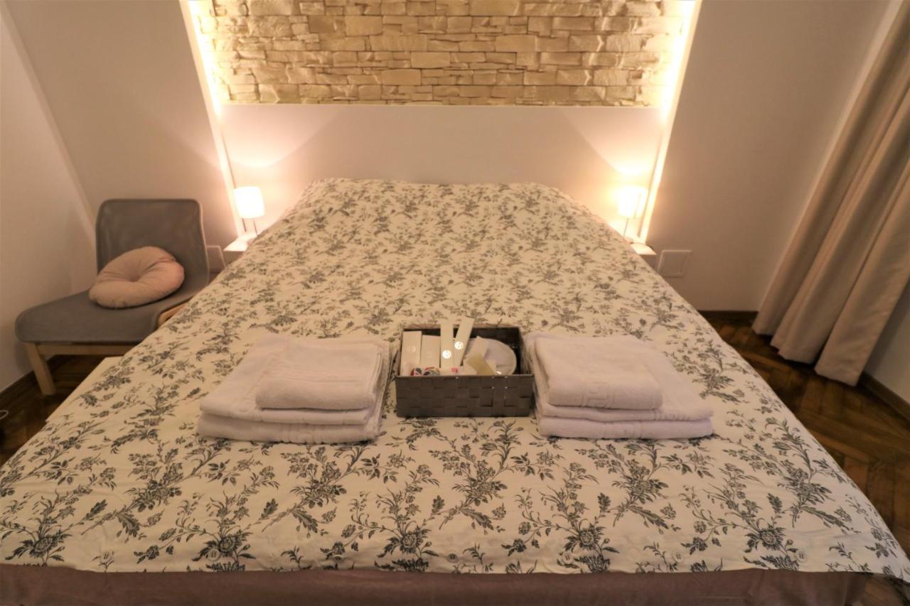 Cozy Old Town Apartment - Free Minibar 布加勒斯特 外观 照片