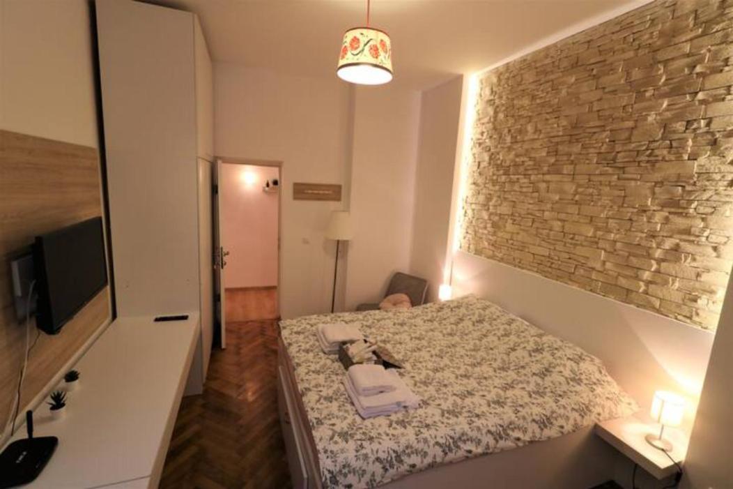 Cozy Old Town Apartment - Free Minibar 布加勒斯特 外观 照片
